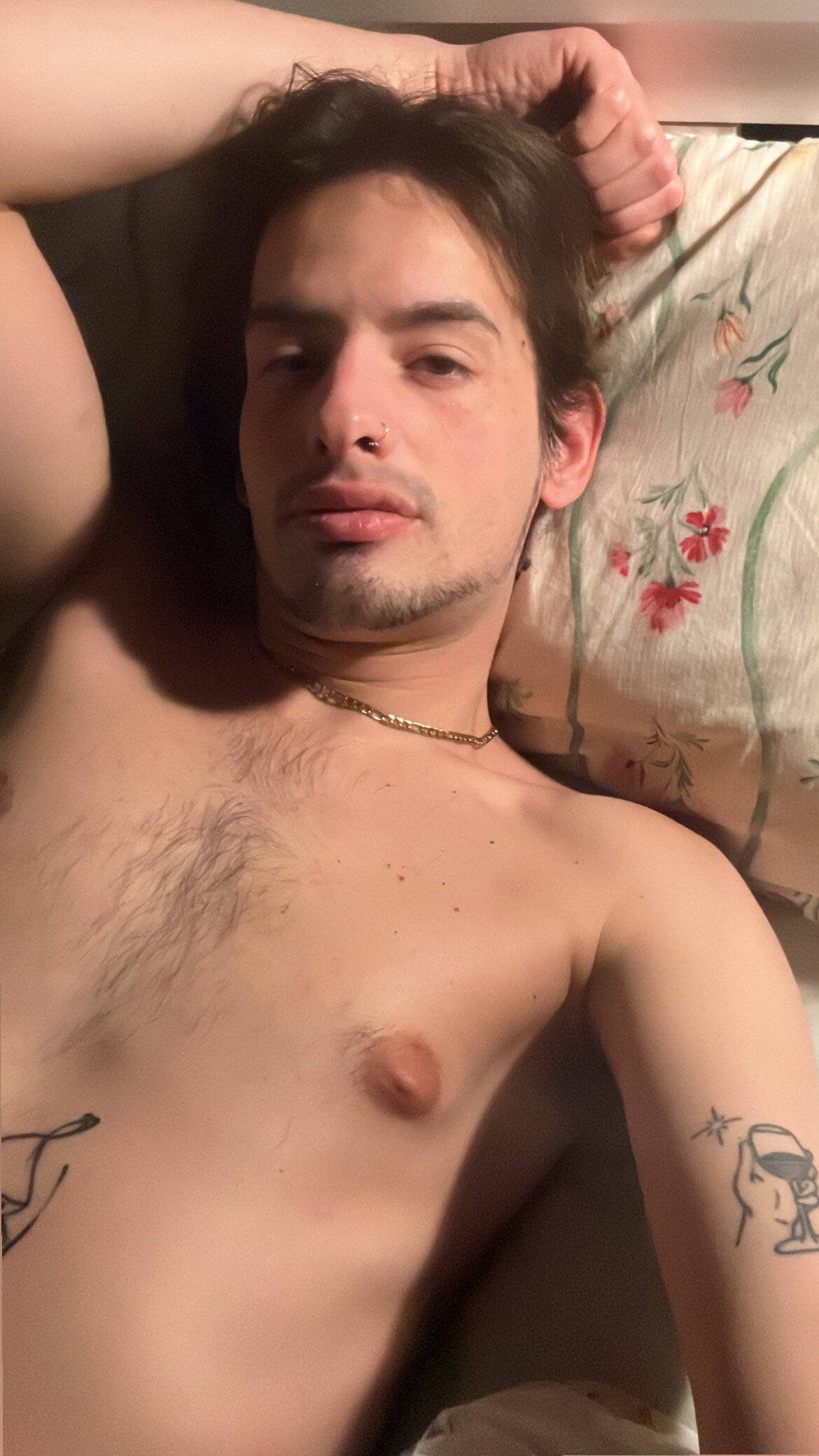 Ukslave24