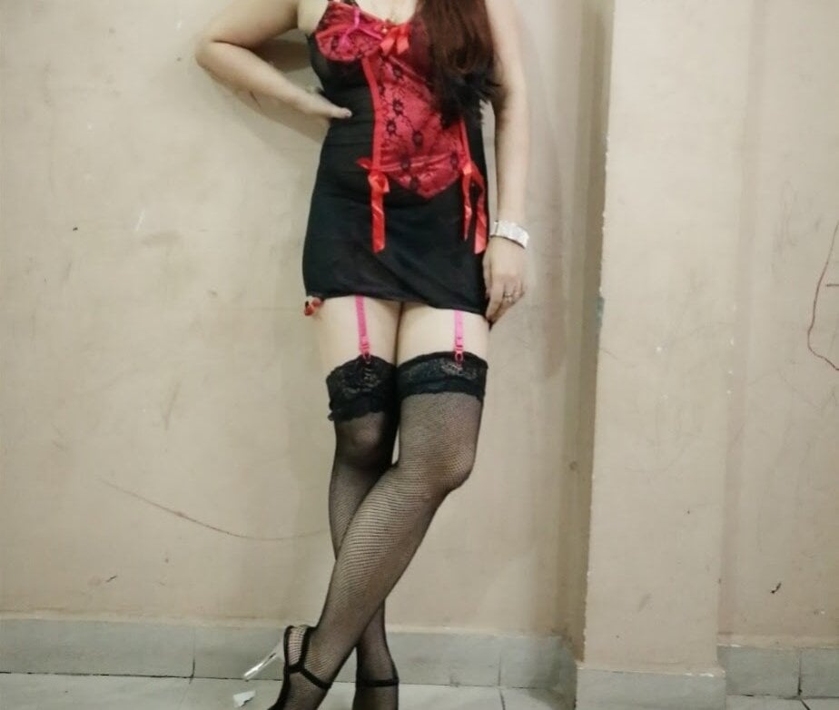 SEXY-NEH-BHABHI live cam model at StripChat