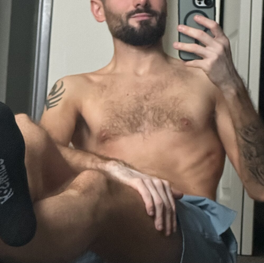 smalldickitalian Offline XXX-chat