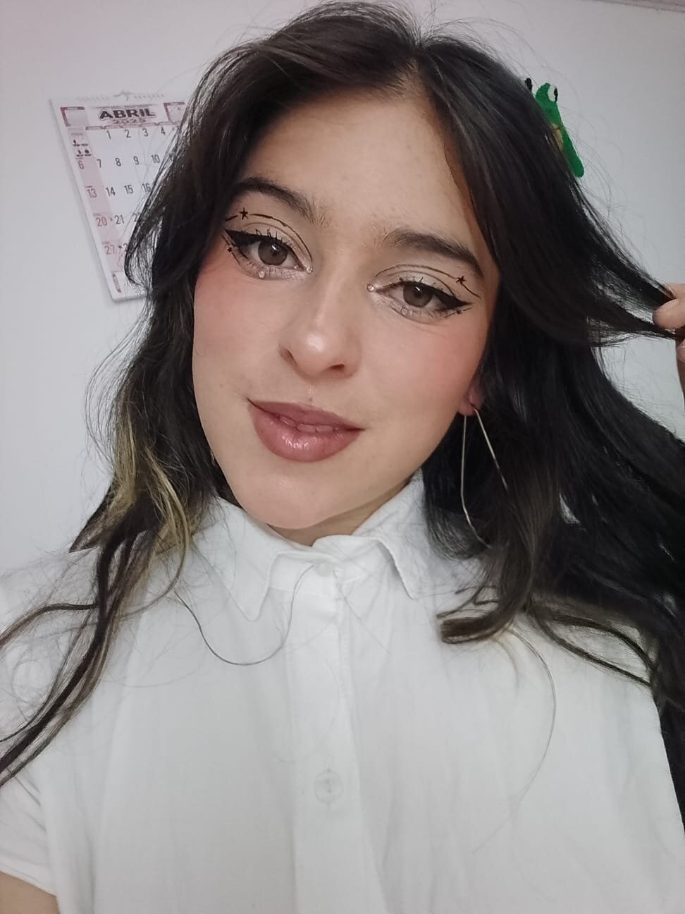 ariana_blue_r