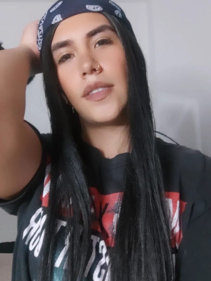 jhoana-lovely live cam model at StripChat