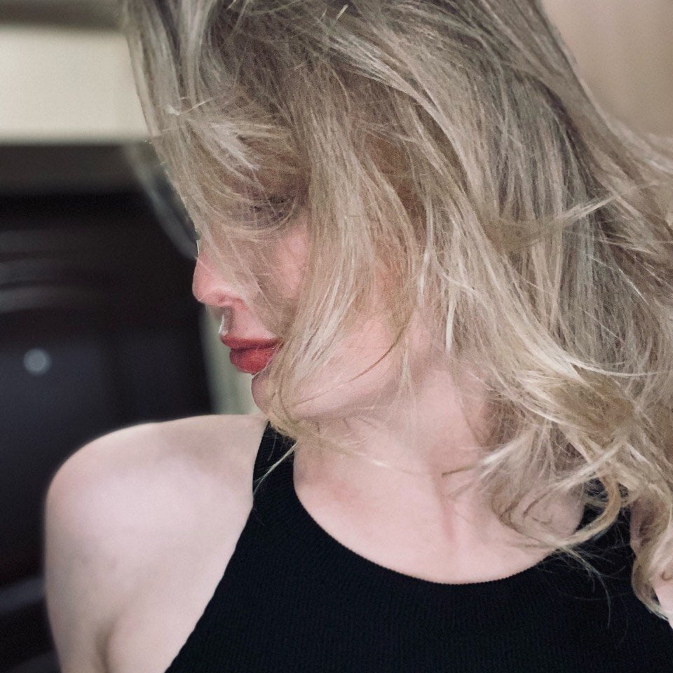 Sweet_M1la Offline XXX-chat