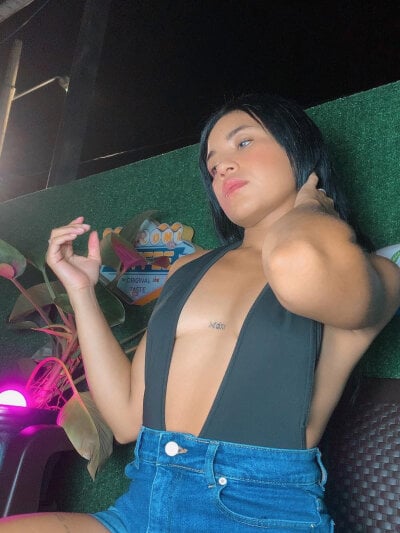 Sofibleaze on StripChat