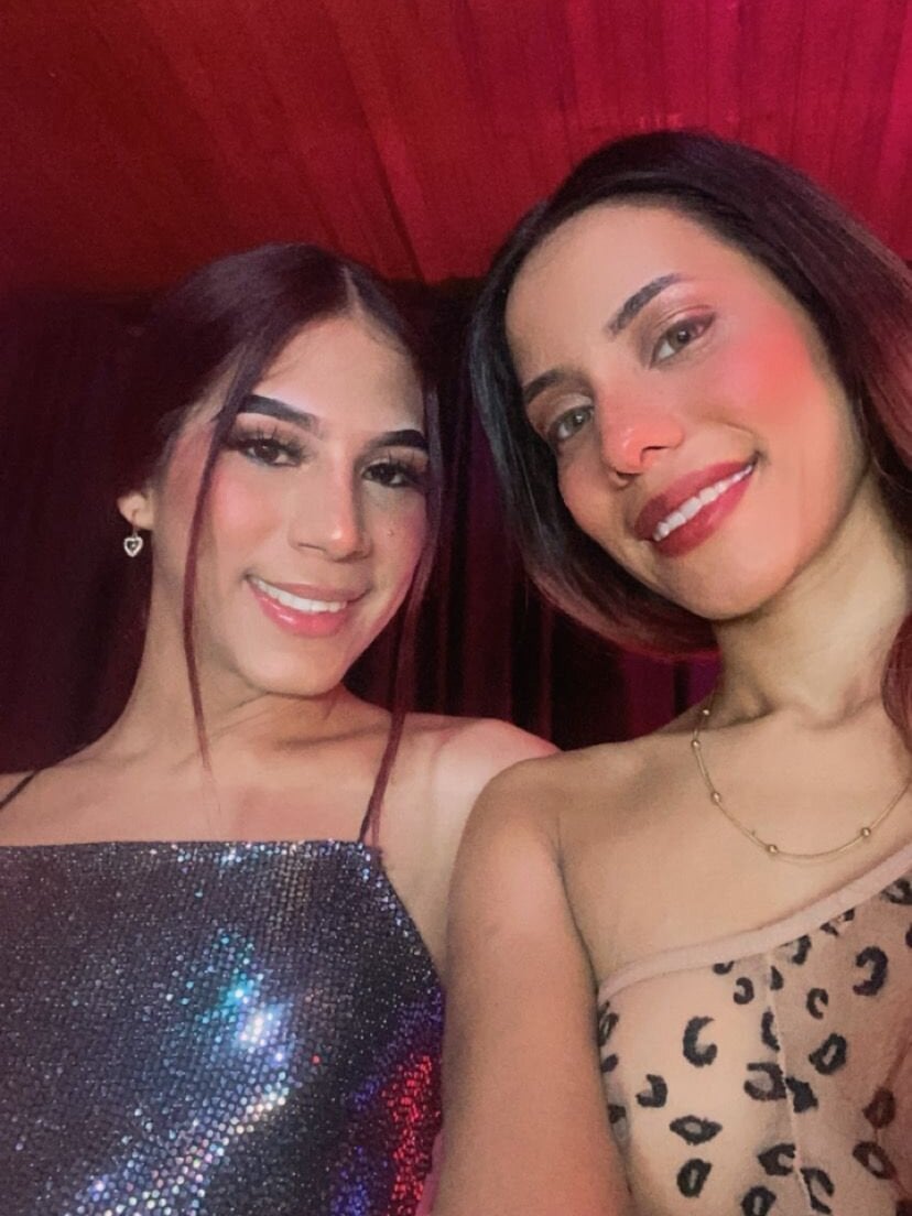 Mia_and_Valeryn profile