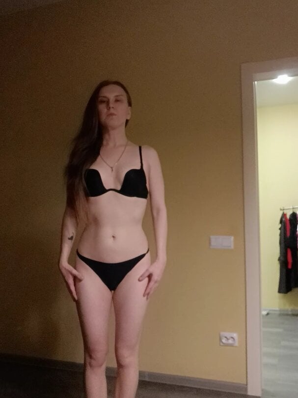 onaircams.com lottaprice livesex profile in bisexual cams