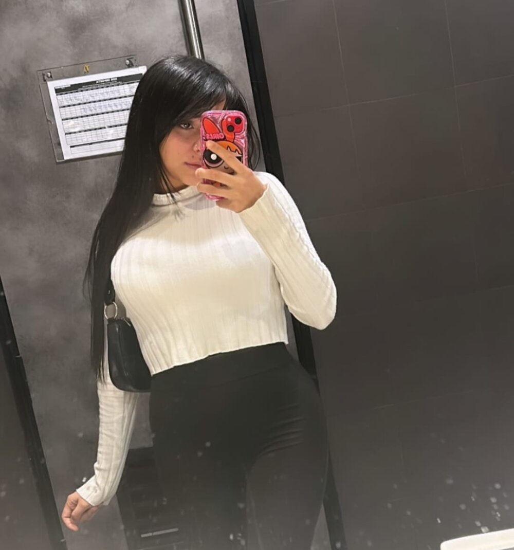 sexcityguide.com itsbbysaeko livesex profile in where-the-magic-happens cams