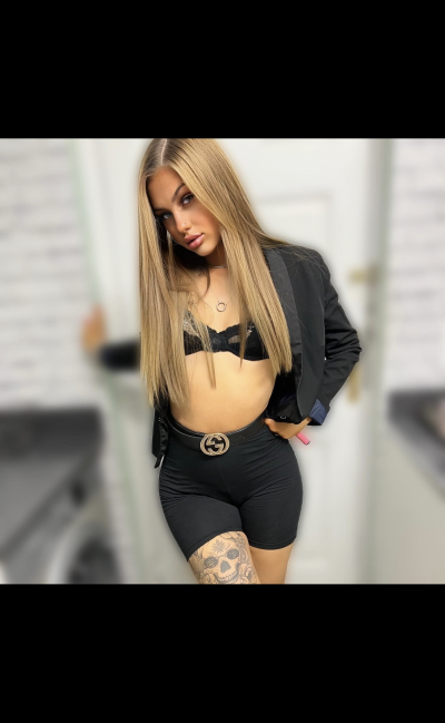 BlondeBaddieex