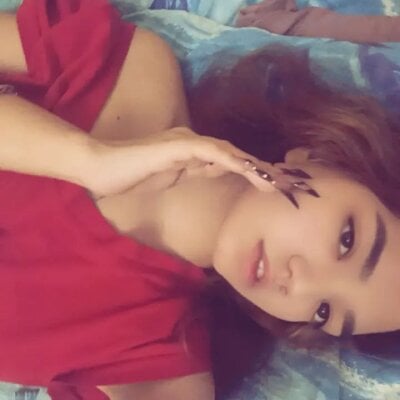 CoreenLuebbers Live Cam on StripChat