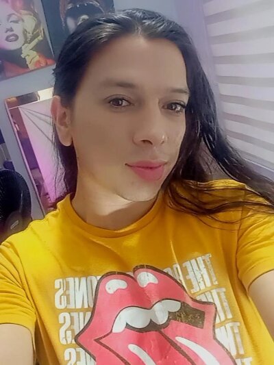 Ale_noah_xx Live Cam on StripChat and RICams