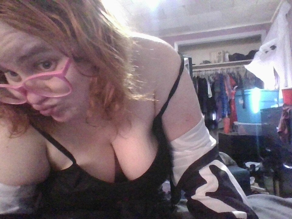 Sweetexibition's Offline XXX Chat