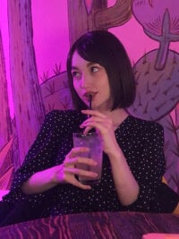 Poliinnaaa's Offline Chat Room