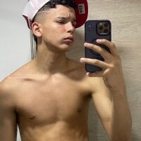 Axel_tiwn_'s webcam live show