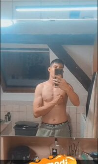 Anuslarge's webcam live show