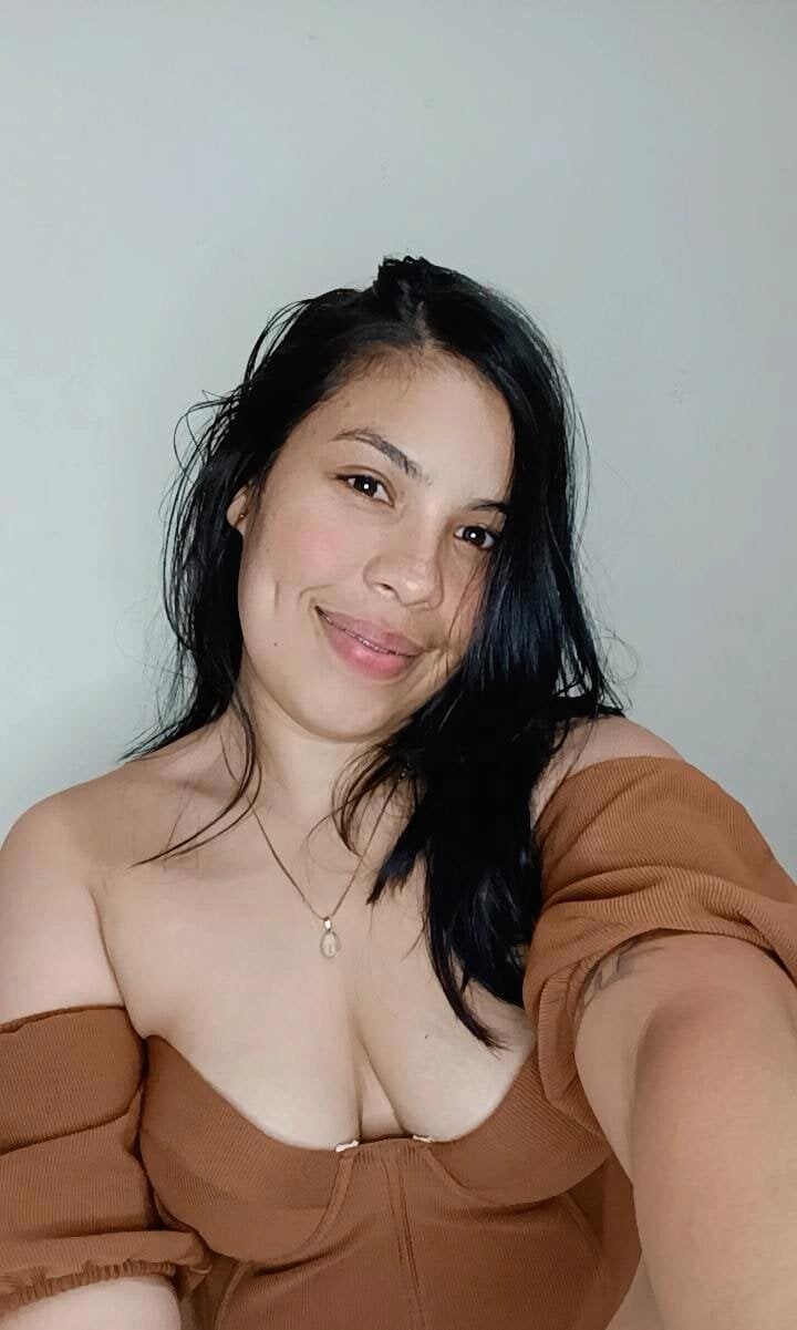 Bella_valery