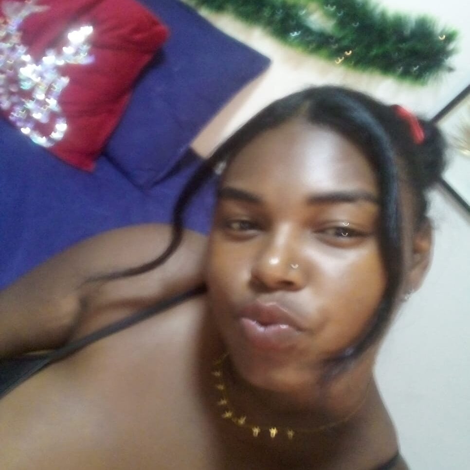 stripchat bleydis_sweet webcam profile pic via sexcityguide.com