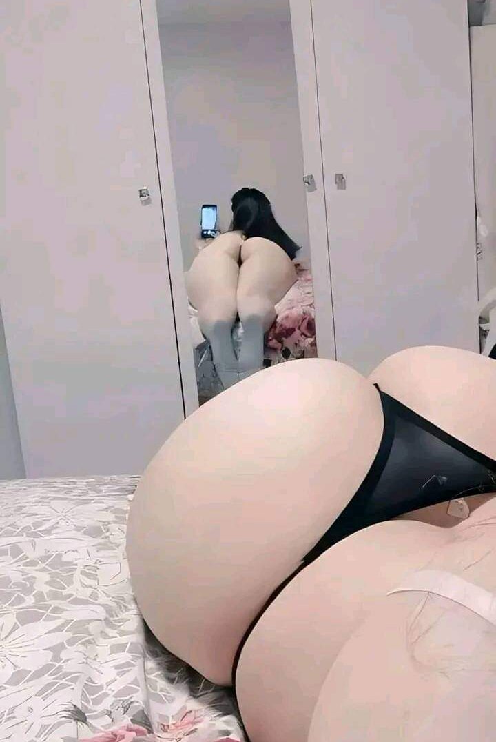 laura20k 💦 online chat
