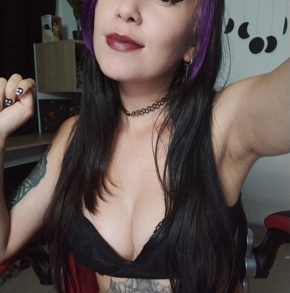 Live sex webcam photo for Samo_Vila14 #286094857