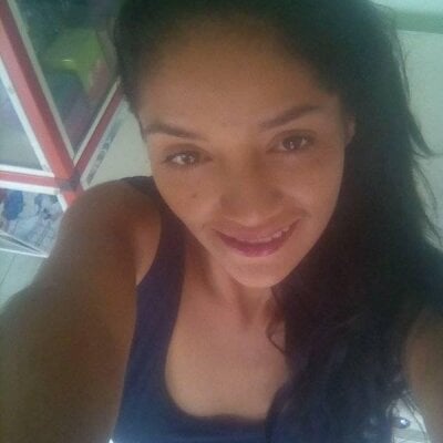 estrellita567 from stripchat