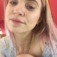 u_virtual_friend Adlı Modelin Çevrimdışı Sohbet Odası