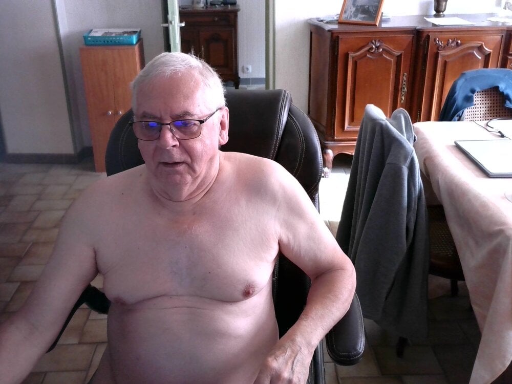 alain633 from stripchat