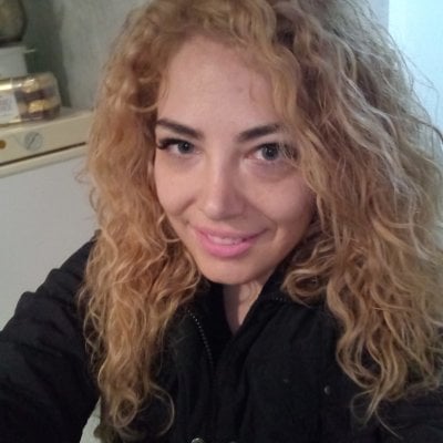 Modelo Webcam LucyFoxx: Chat & Show de Sexo en Vivo Gratis | Stripchat