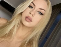 blondebarbie77's Offline Chat Room