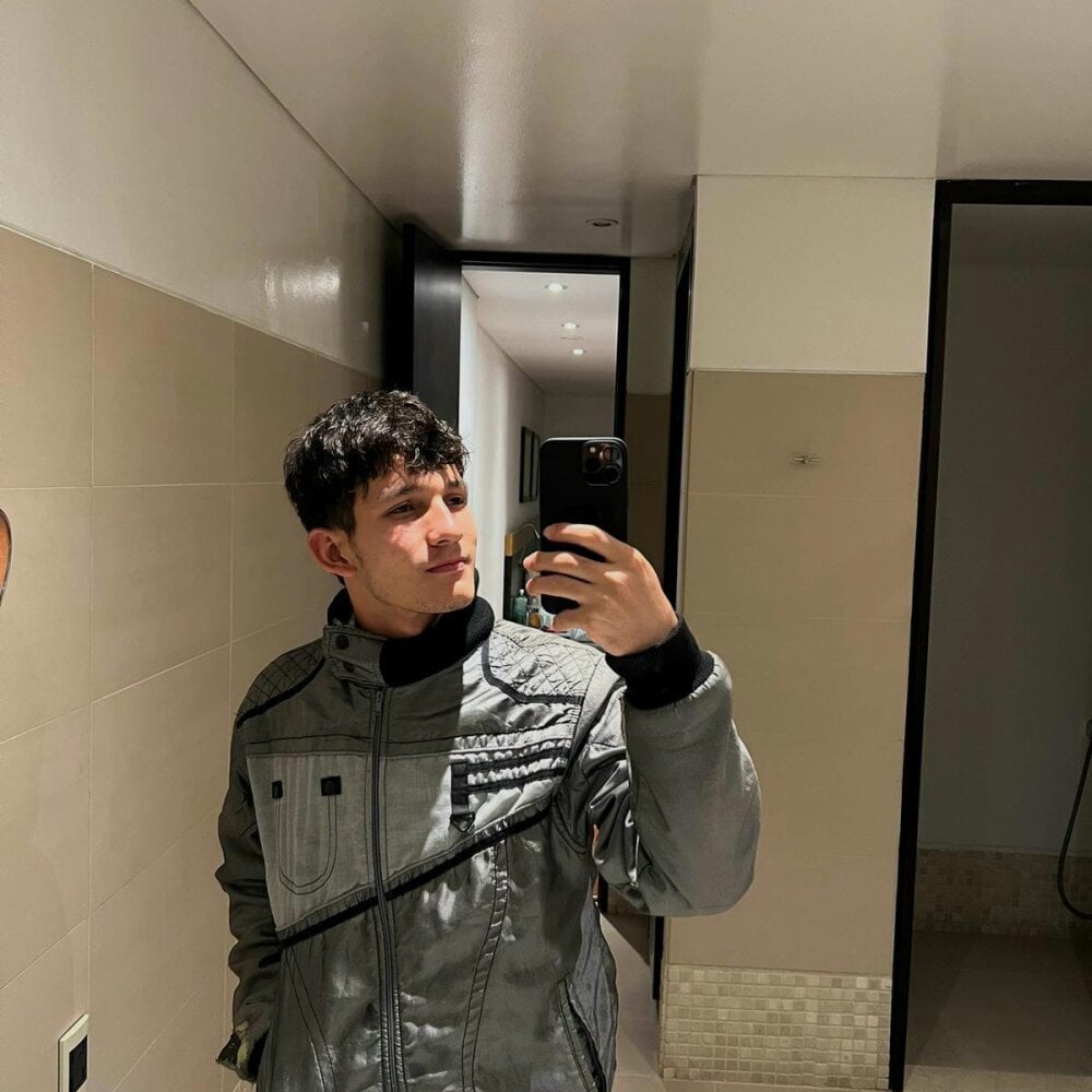 Mathew_Jhonson profile