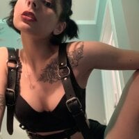 _kasandra_nil_'s Offline Chat Room