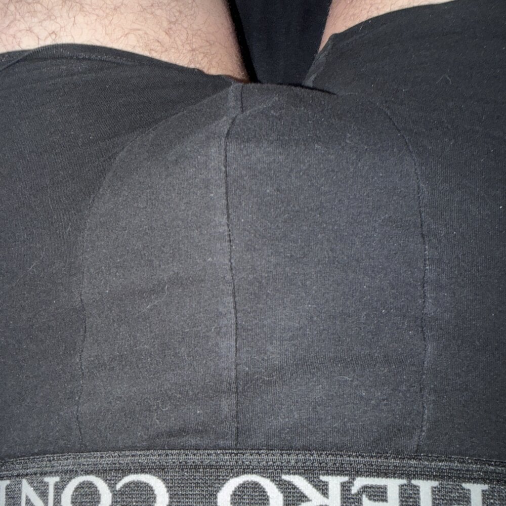 Hornyguy_bi offline XXX-chatje