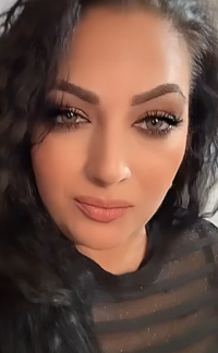 brunetmilf's Offline XXX Chat