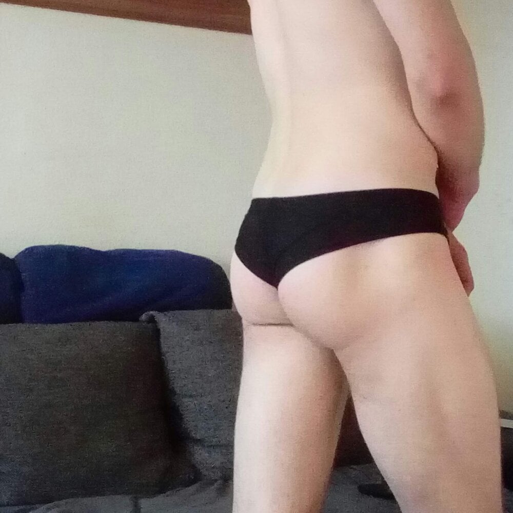 Live sex webcam photo for xxlDirty6Toylxxx #291572364