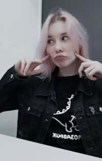 DonnaGiIbert's Offline Chat Room