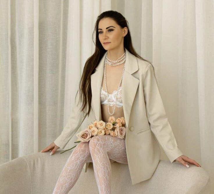 Darina-Darling profile