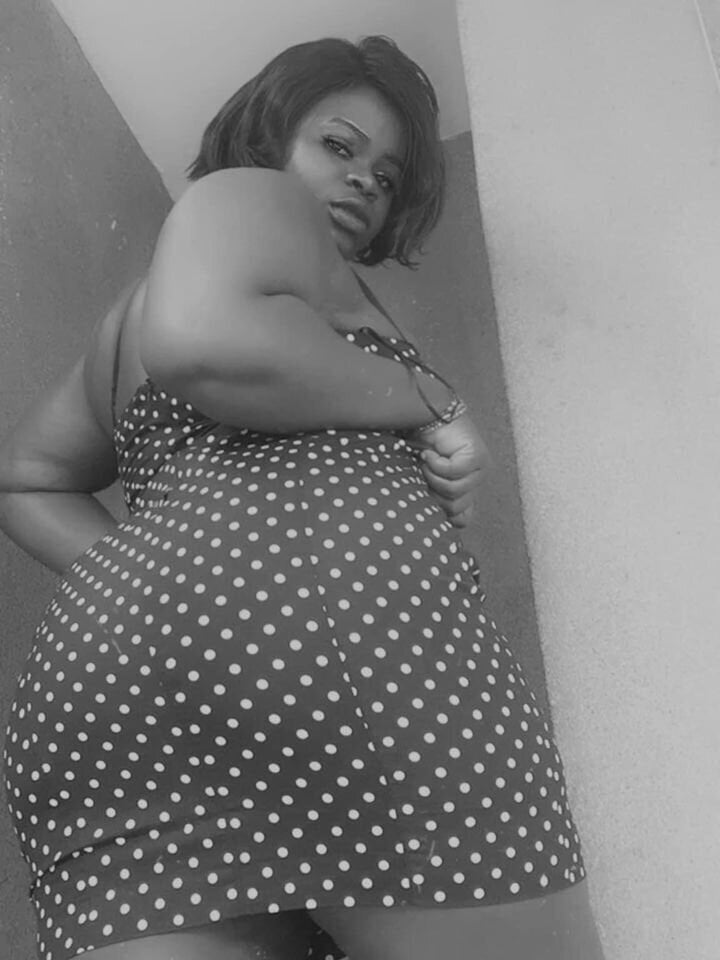Pretty0 live cam model at StripChat