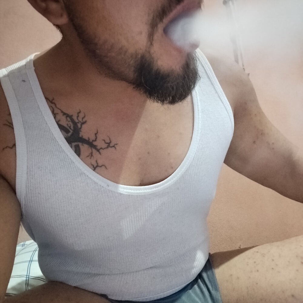 gerahot1217's Offline XXX Chat