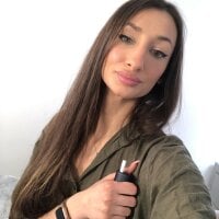 Darlene_mooreee's Offline Chat Room