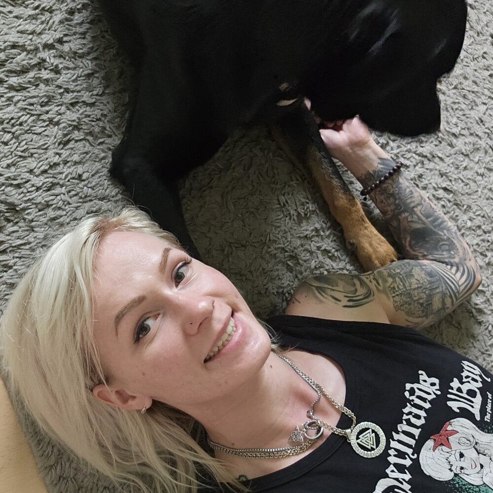 KatyCrofy profile