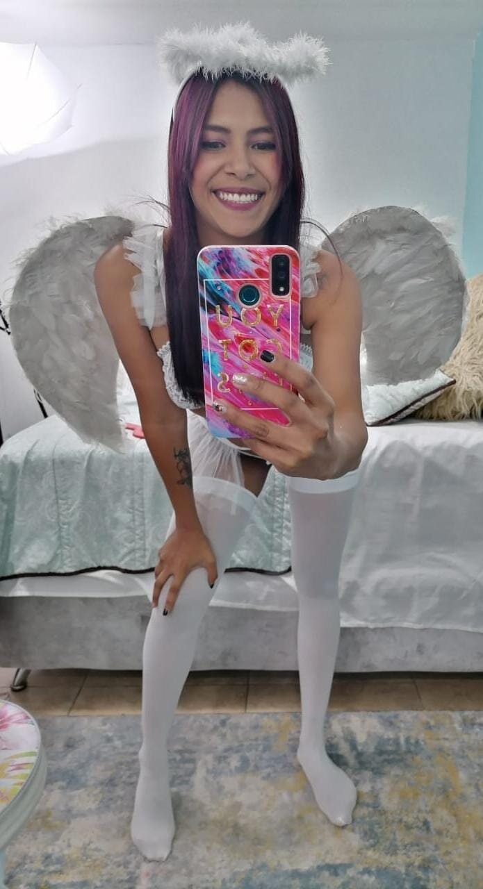 mikaella_di