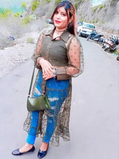 Queen_Aleena Female Analindian Cam Strip