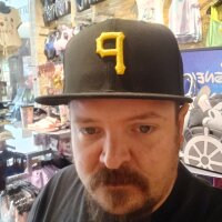 playboy6969curious' Offline Chat Room