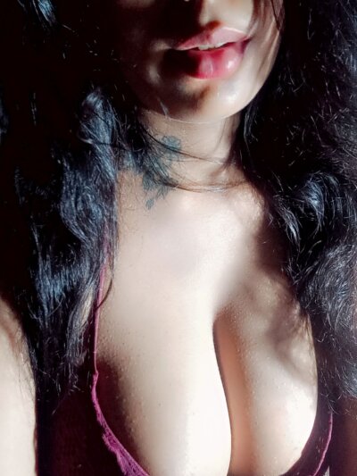 nude videochat Hot Tanuja