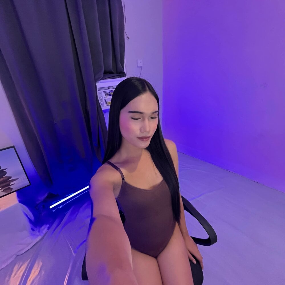 Leighs_Celine profile