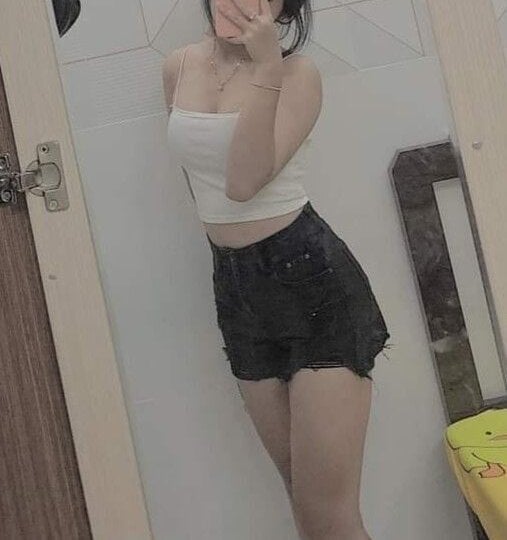 stripchat zuzu_baby webcam profile pic via sexlivecamsites.com