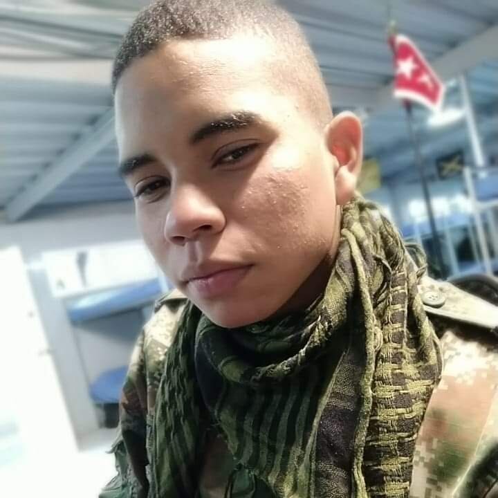 andresgutyfey's Offline XXX Chat