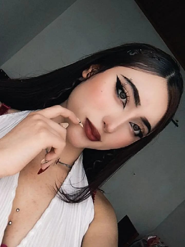 free6cams.com evelynlamber livesex profile in other cams