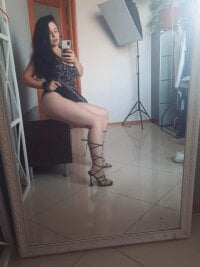 Isya_black's Live Sex Cam Show