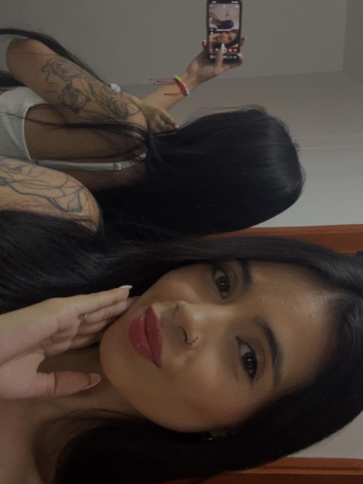 stripchat katialips_ webcam profile pic via cheapadultsexcams.com