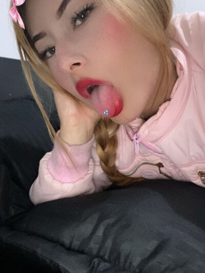 Connie_20 - blowjob teens