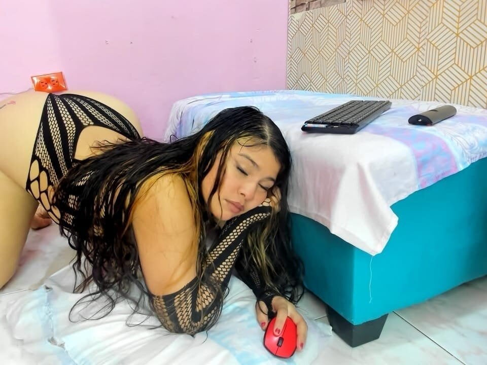 Scarlett_ross_'s Offline XXX Chat