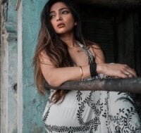 Offline chatovací místnost Jennifer_Winget
